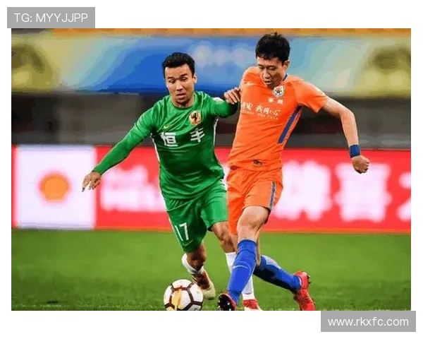 邯郸足球明星加盟中国联赛引发球迷热议与期待